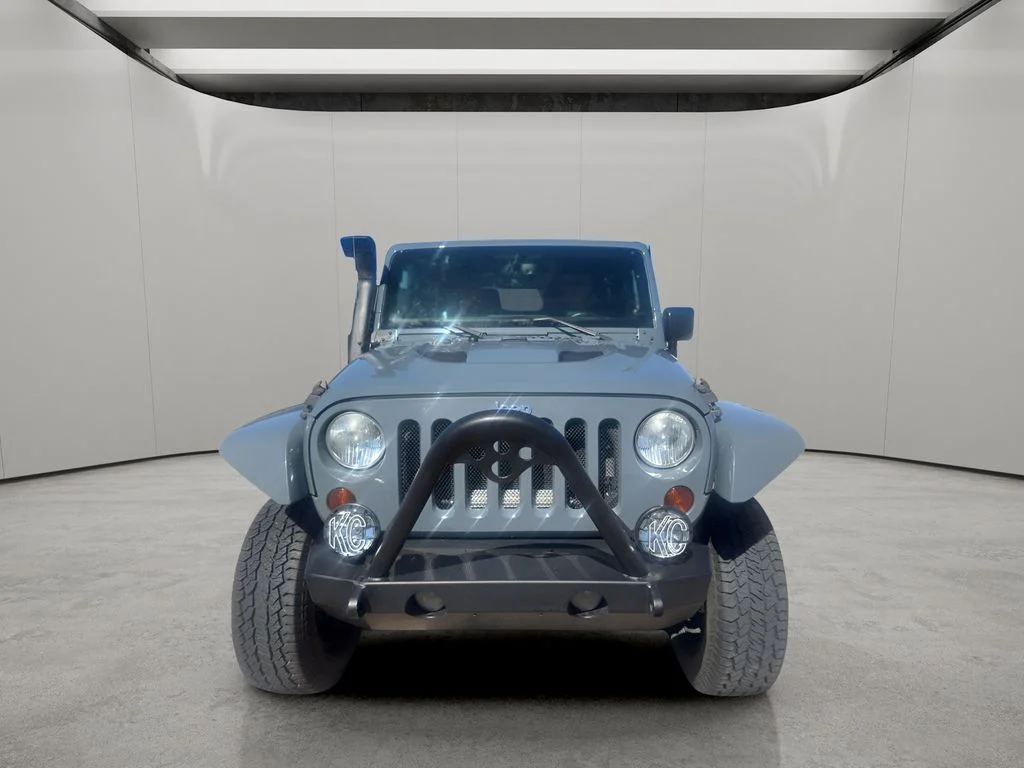 Used 2013  Jeep Rubicon 10th Anniversary image 14