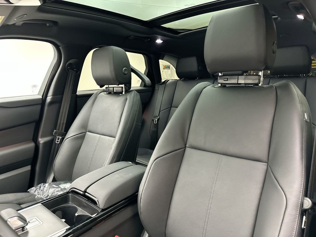 New 2026 Fuji White Land Rover S image 10
