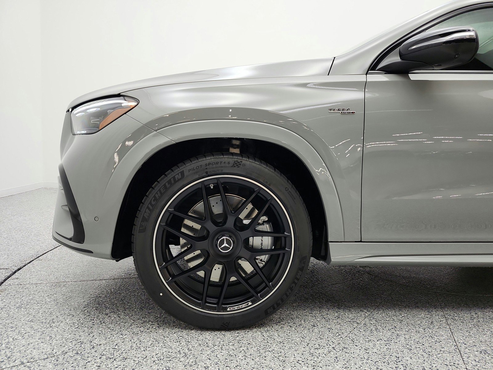 New 2026 MANUFAKTUR Alpine Grey Mercedes-Benz AMG® GLE 53 4MATIC+ Coupe image 44