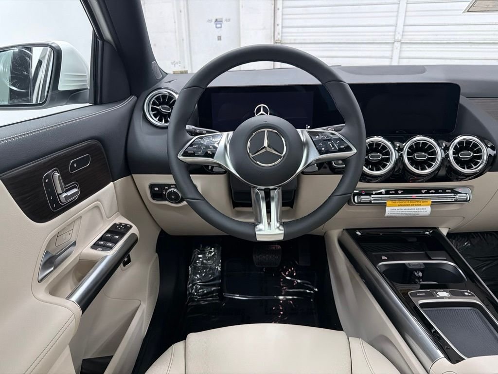 New 2026 Polar White Mercedes-Benz GLA 250 image 21