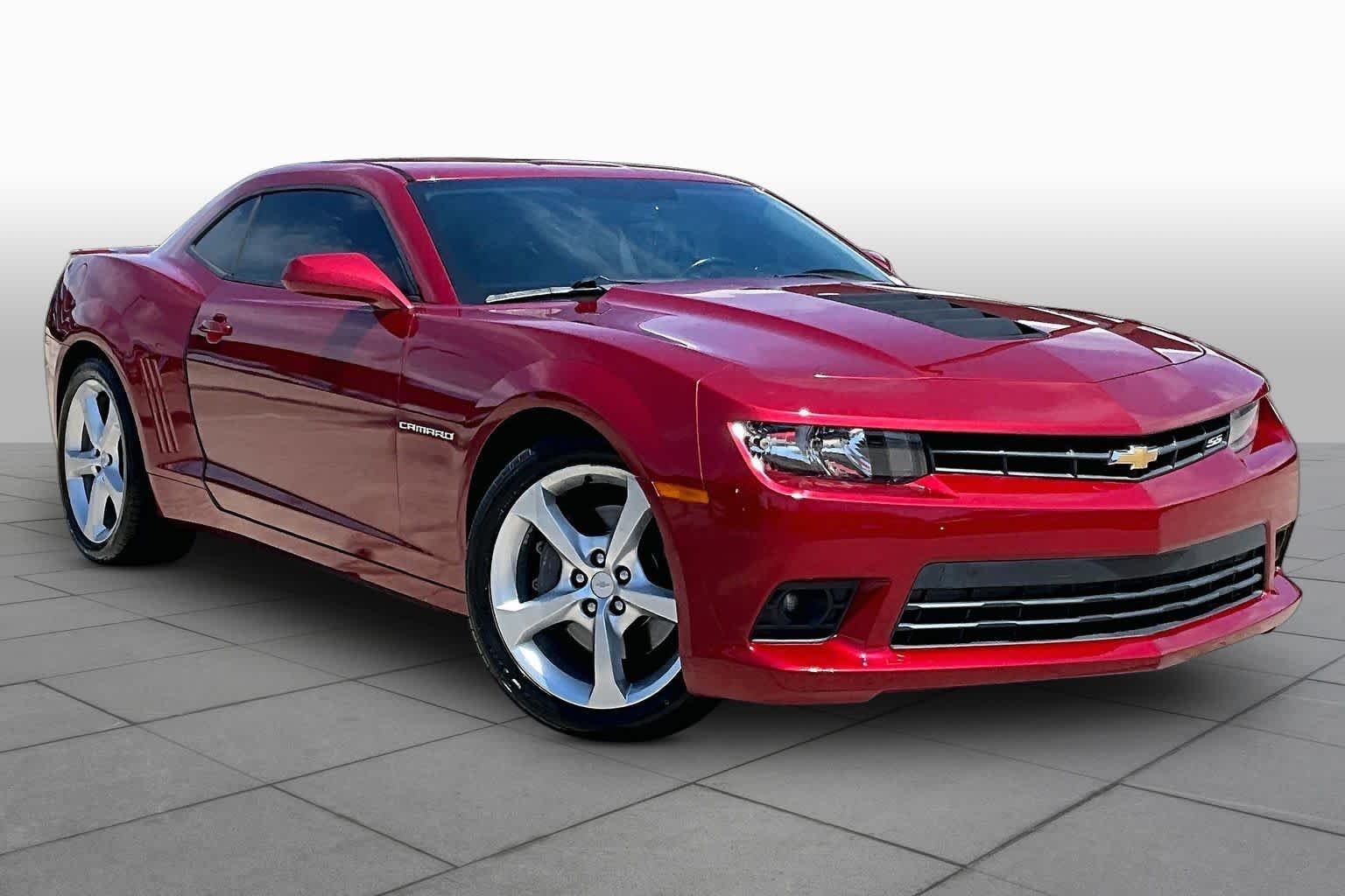 Used 2014 Crystal Red Tintcoat Chevrolet SS image 3