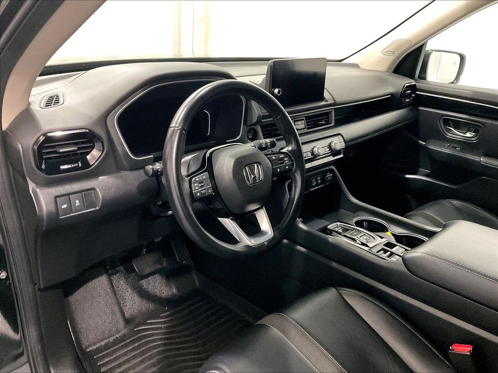 Used 2023 Crystal Black Pearl Honda Touring image 8