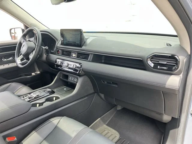 2024 Honda Pilot Touring - Photo 28