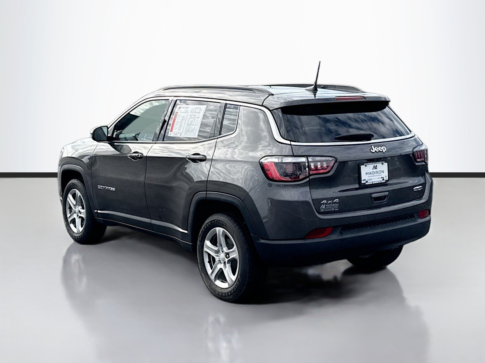 2023 Jeep Compass Latitude - Photo 7