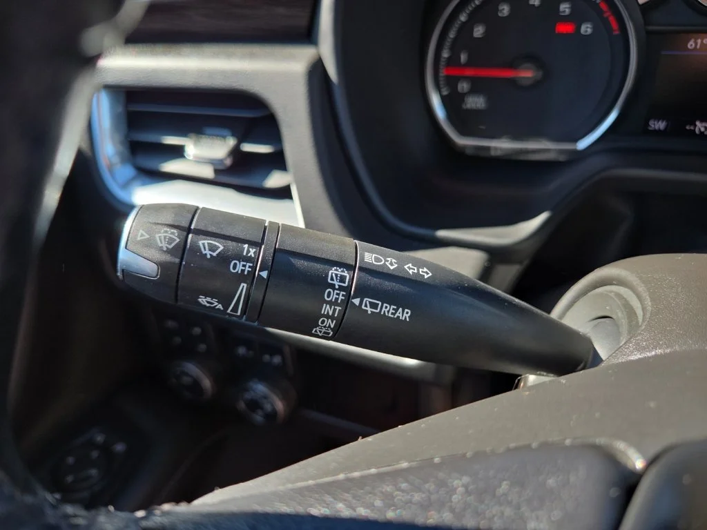 Used 2021 Gray Chevrolet Z71 image 34