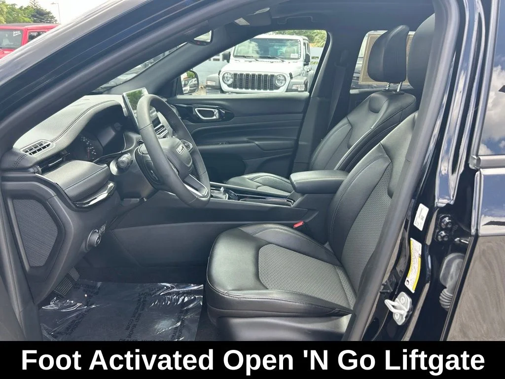 Certified Used 2025 Black Jeep Latitude image 10