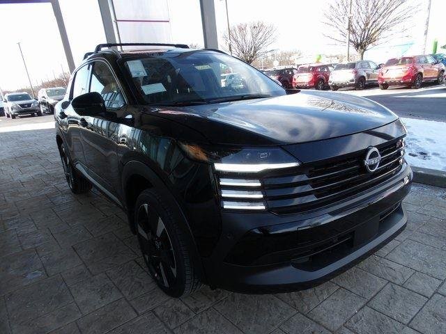 New 2026 Super Black Nissan SR image 3