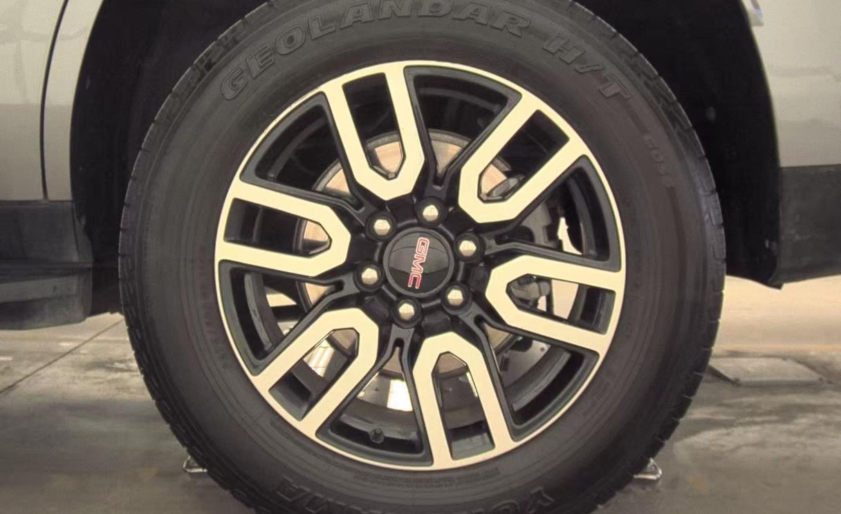 Used 2024 Silver GMC AT4 image 9
