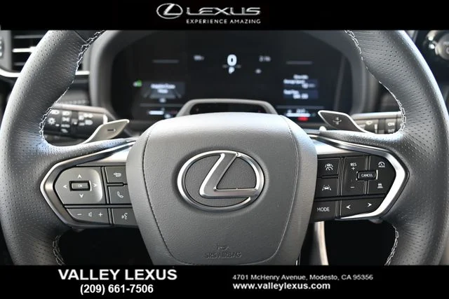 2026 Lexus LX 700h F-Sport - Photo 11