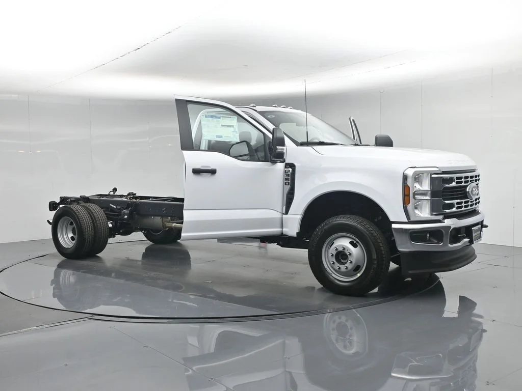 New 2026 White Ford XL image 26