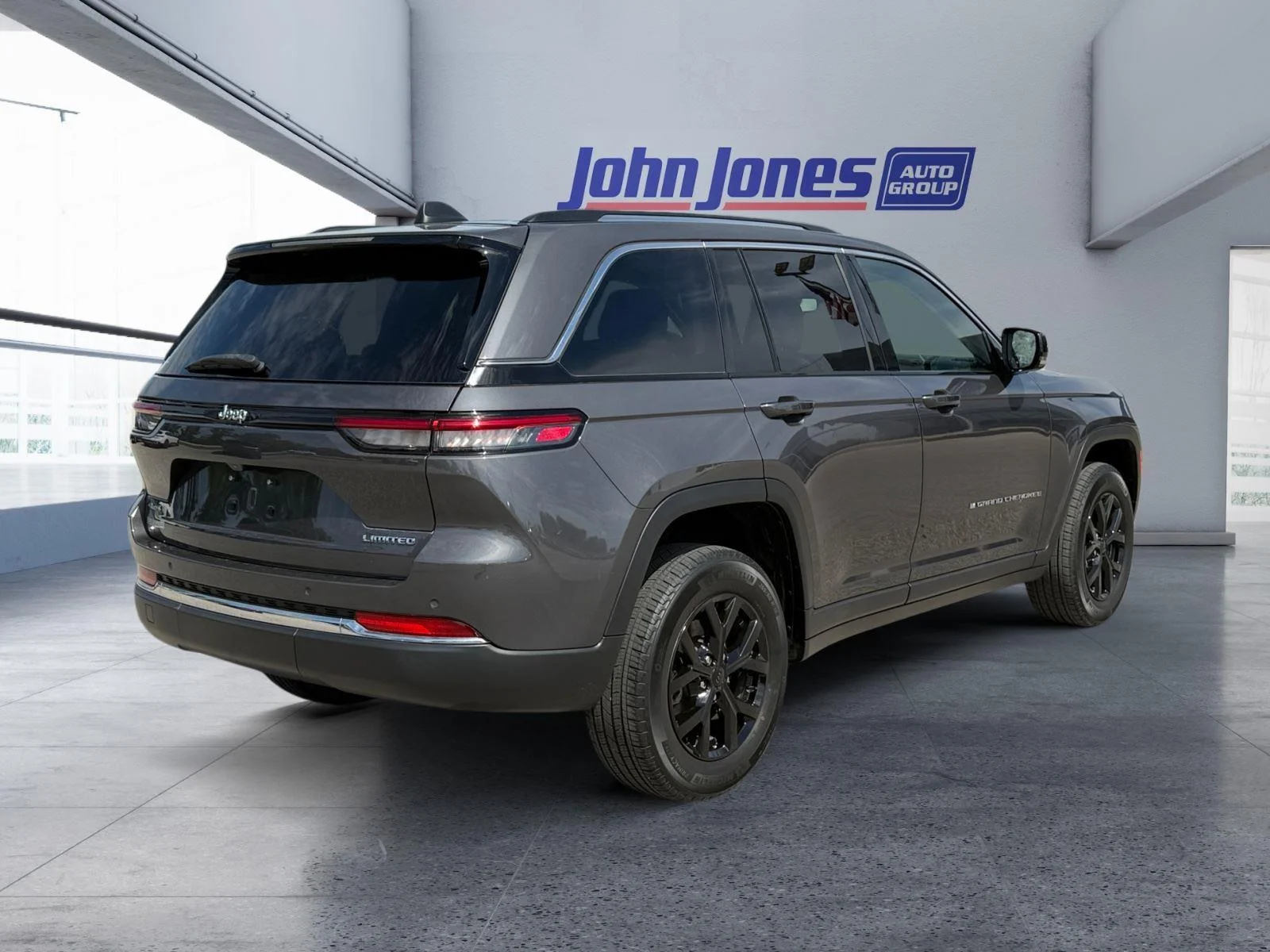 Used 2022 Baltic Gray Metallic Clearcoat Jeep Limited image 5
