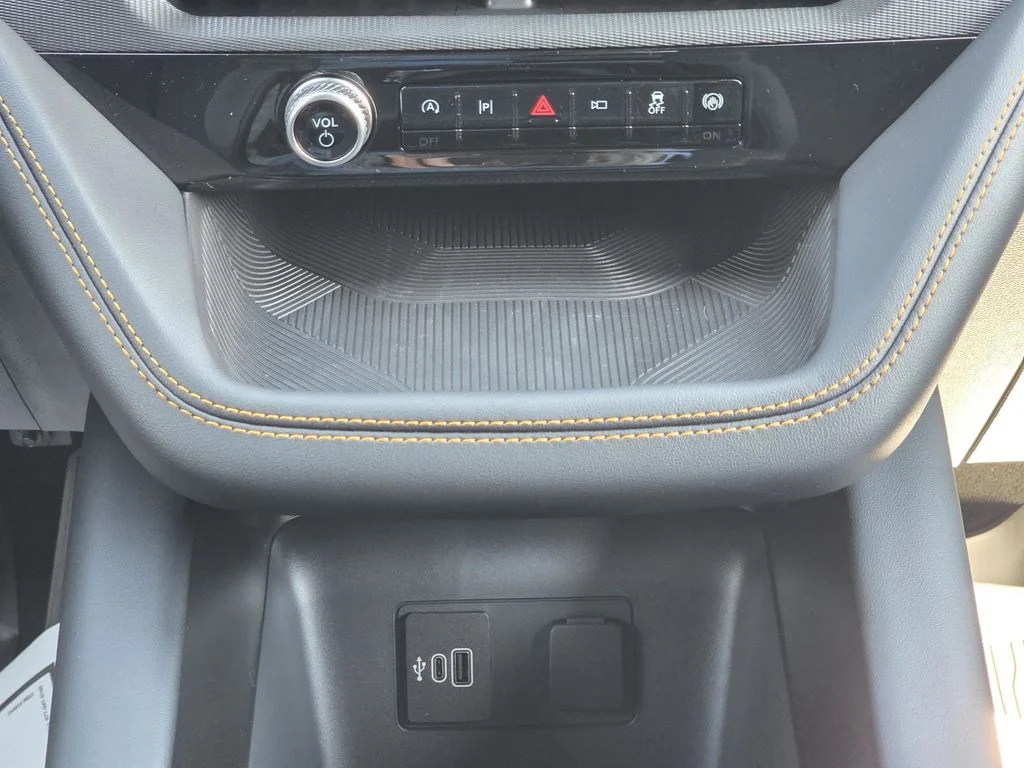 New 2026 Star White Metallic Tri-Coat Ford Tremor® image 16