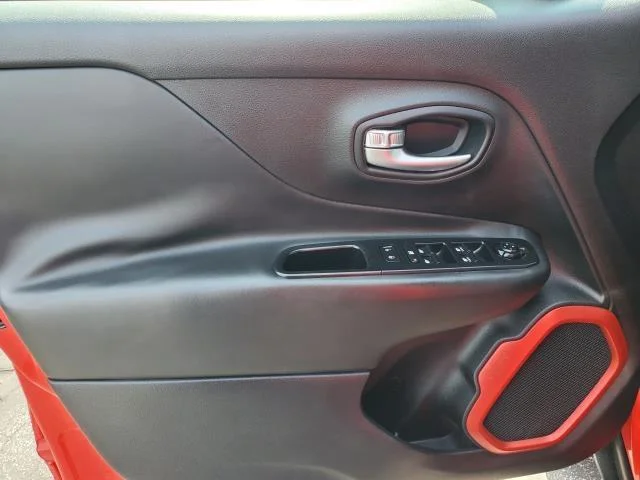 Used 2015 Colorado Red Jeep Trailhawk image 17