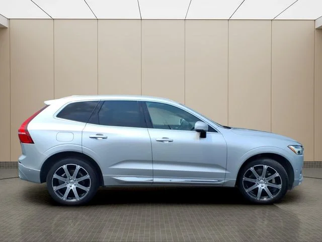 Used 2020 Silver Volvo T5 Inscription image 5