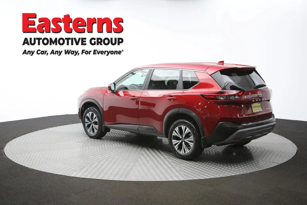Used 2023 Red Nissan SV image 61