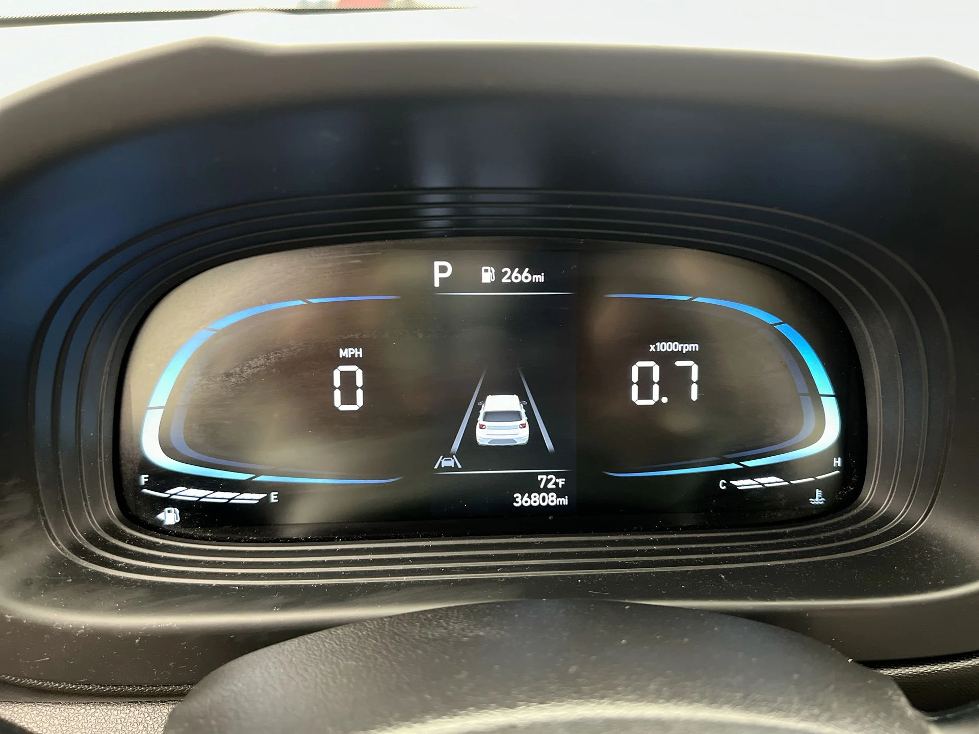 Used 2023 White Hyundai SEL image 3