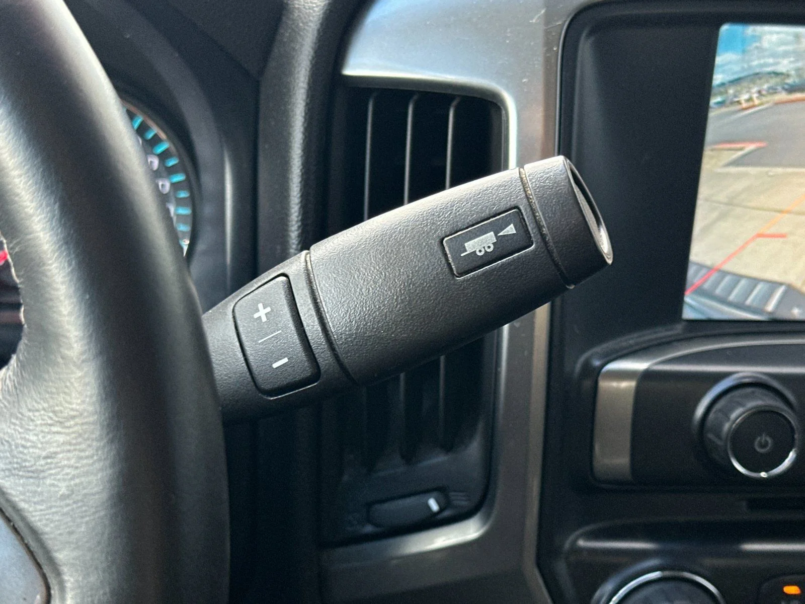 Used 2015 Summit White Chevrolet LT image 19