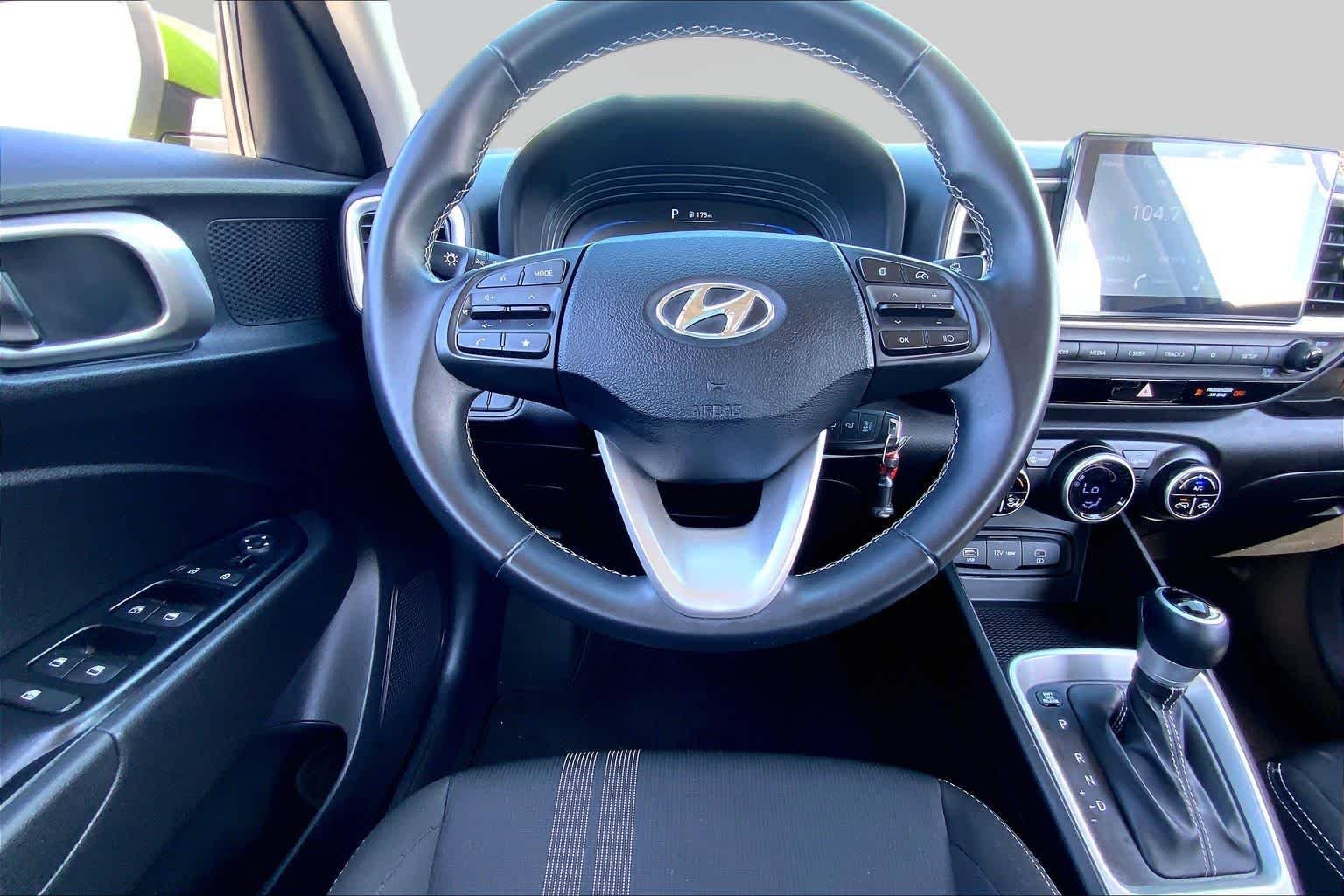 Used 2023 Green Apple Hyundai SEL image 6
