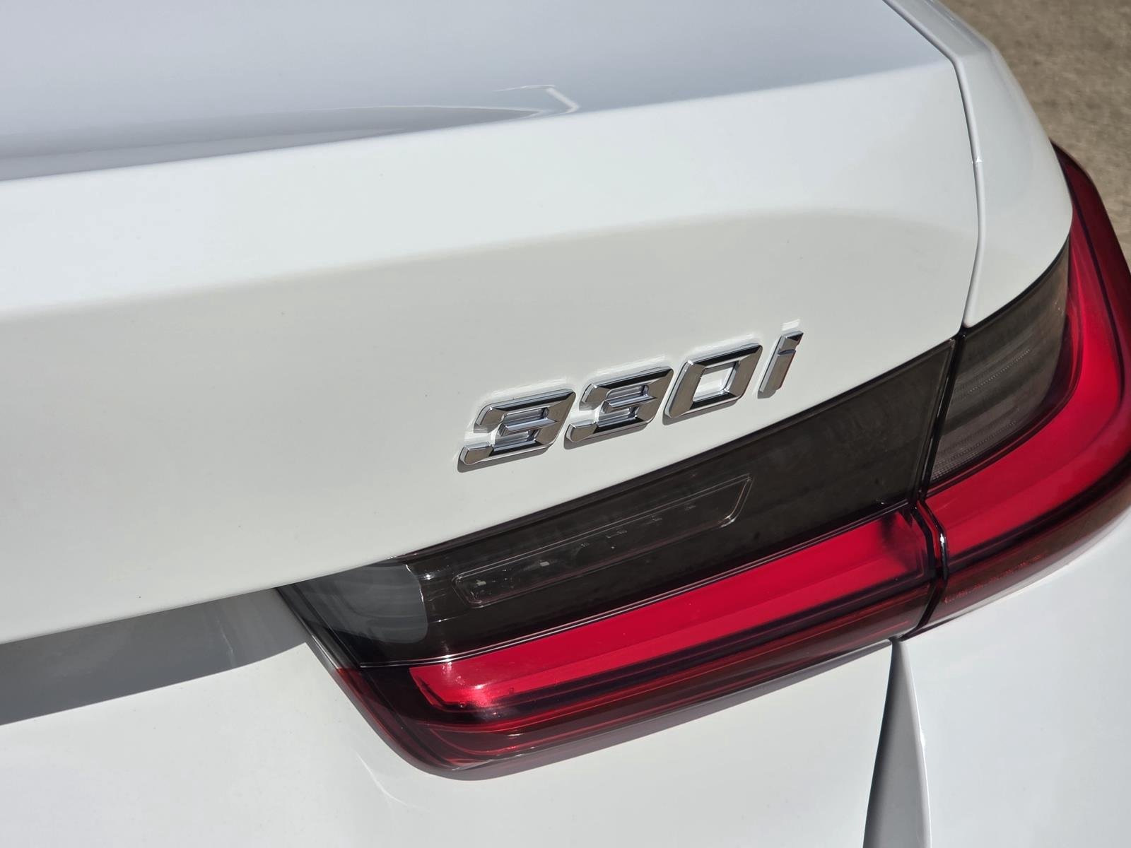 Used 2025 BLACK BMW 330i image 8