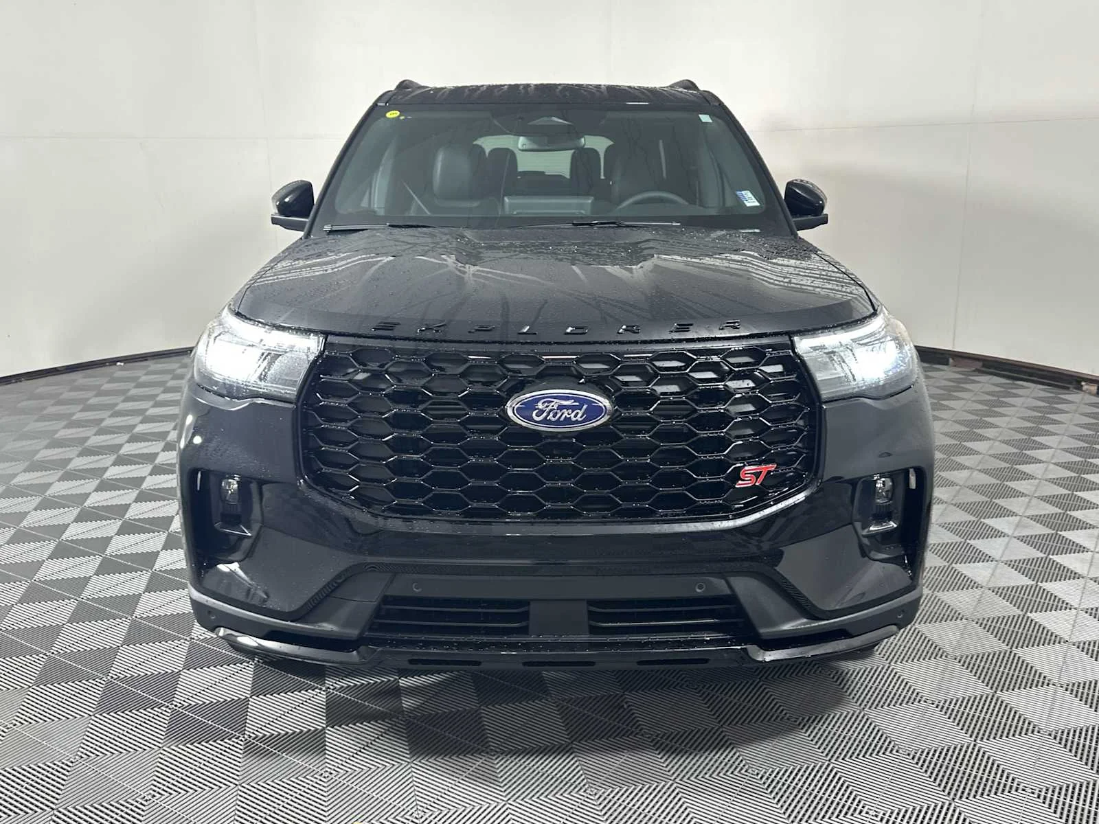 New 2026 Agate Black Metallic Ford ST image 2
