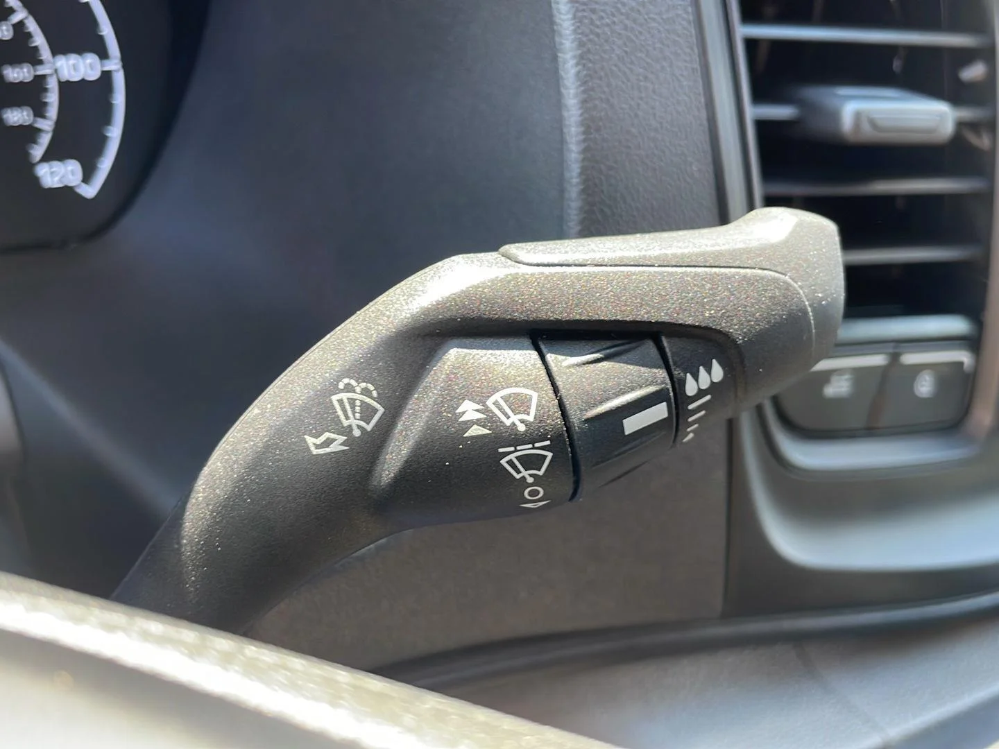 Used 2025 Oxford White Ford  image 17