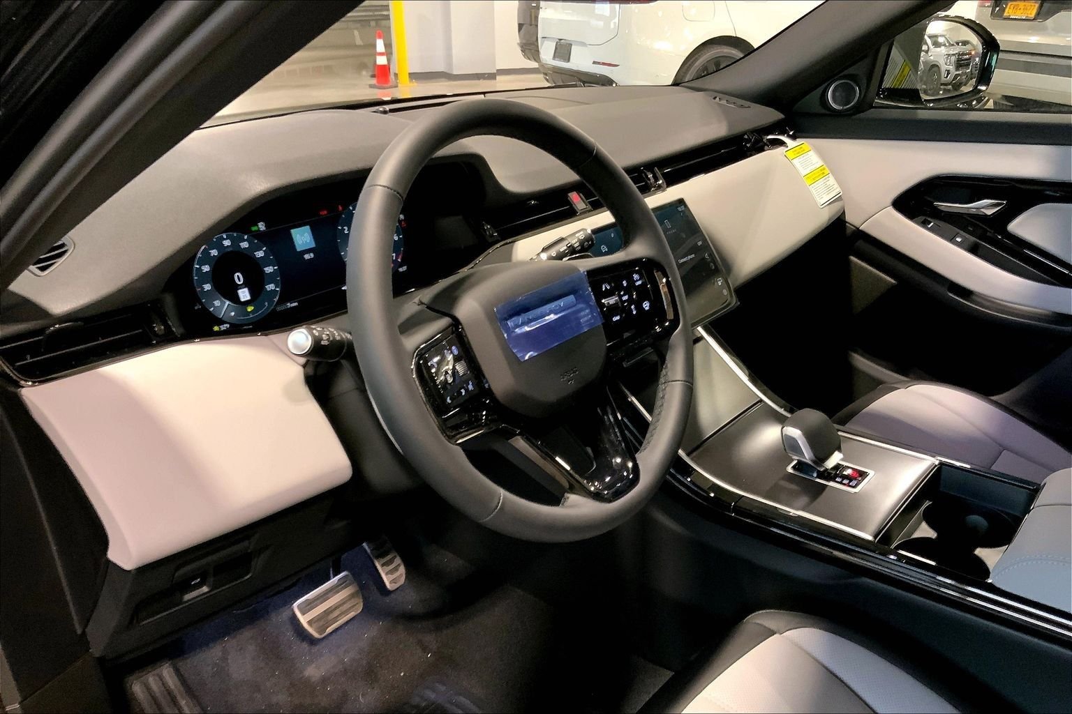 2026 Land Rover Range Rover Evoque Dynamic SE - Photo 8