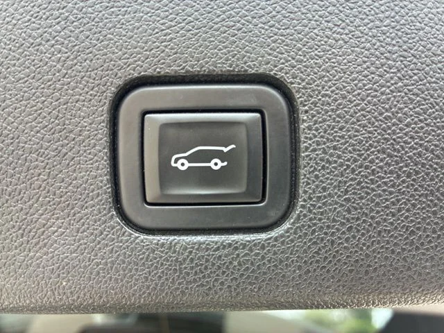 Certified Used 2021 Shadow Cadillac Sport image 7