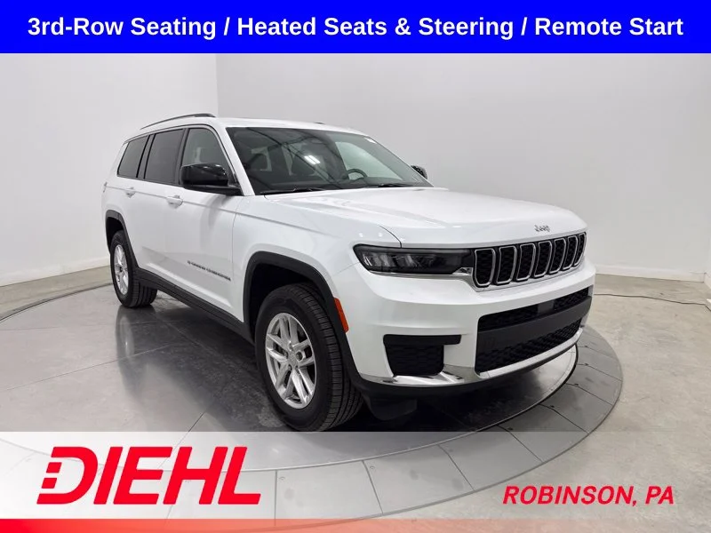 Used 2023 White Jeep Laredo image 1
