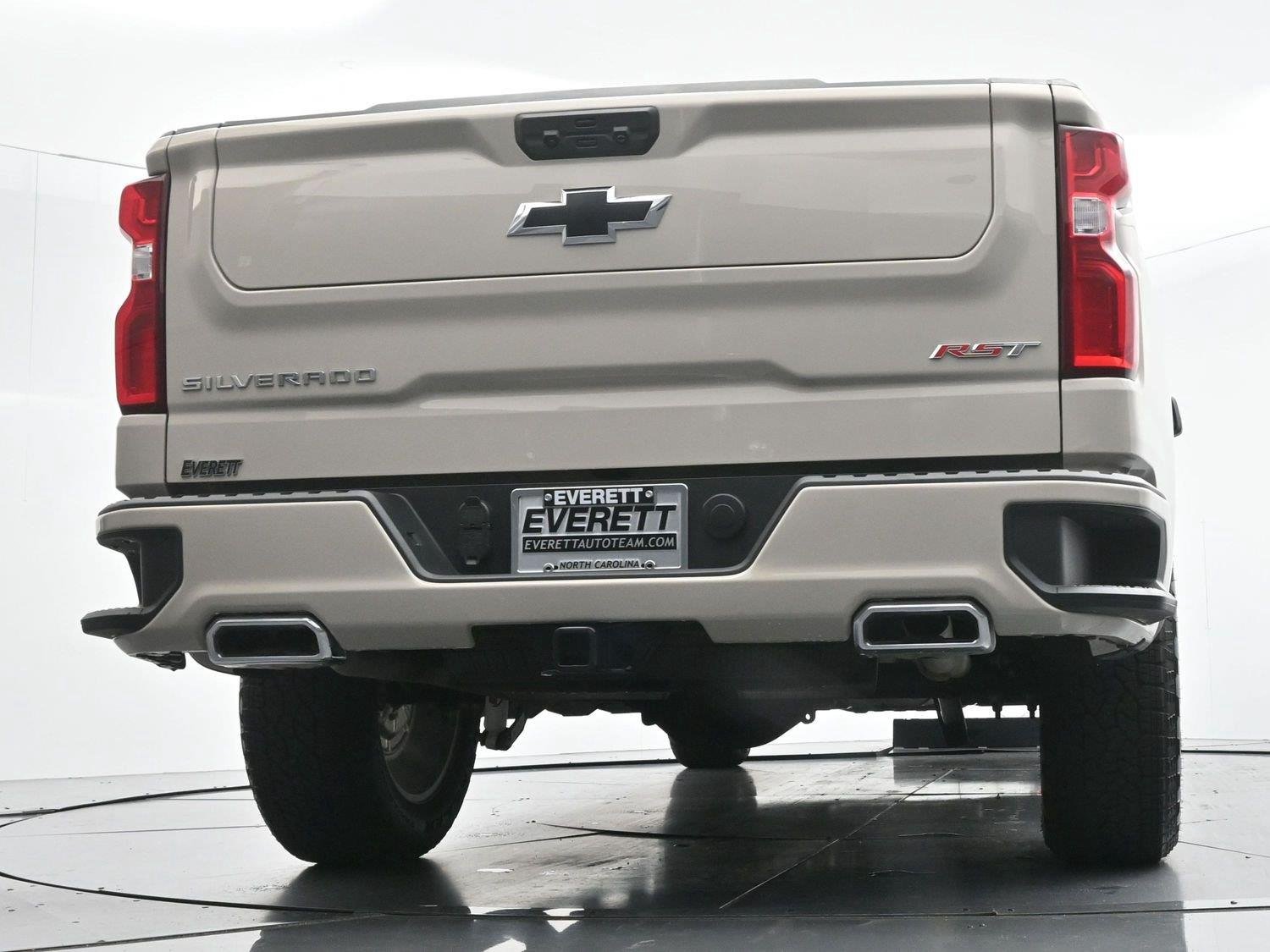 Used 2026 White Sands Chevrolet RST image 49