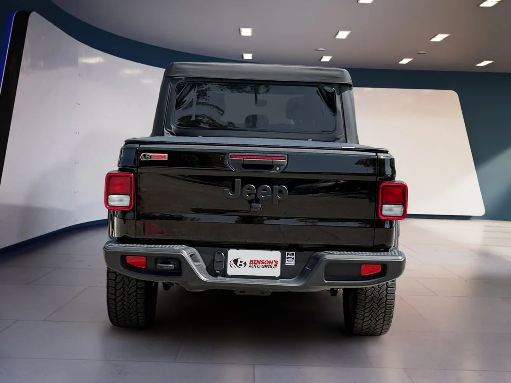 Used 2025 Black Jeep Nighthawk image 4