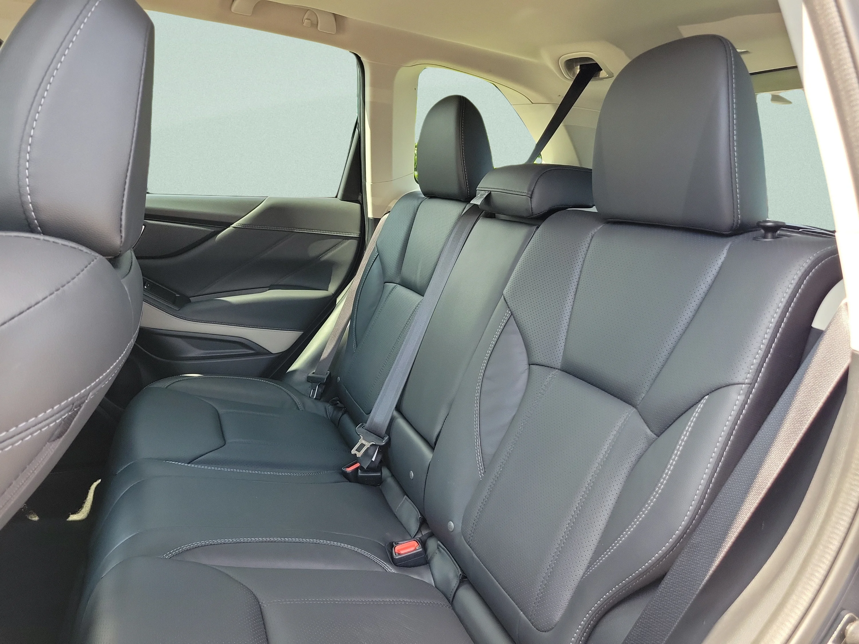 Used 2024 Magnetite Gray Metallic Subaru Limited image 16