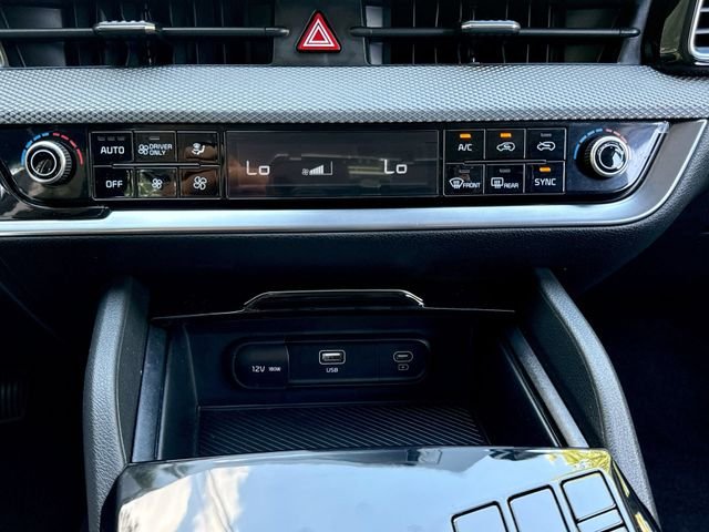 Used 2025 White Kia LX image 18
