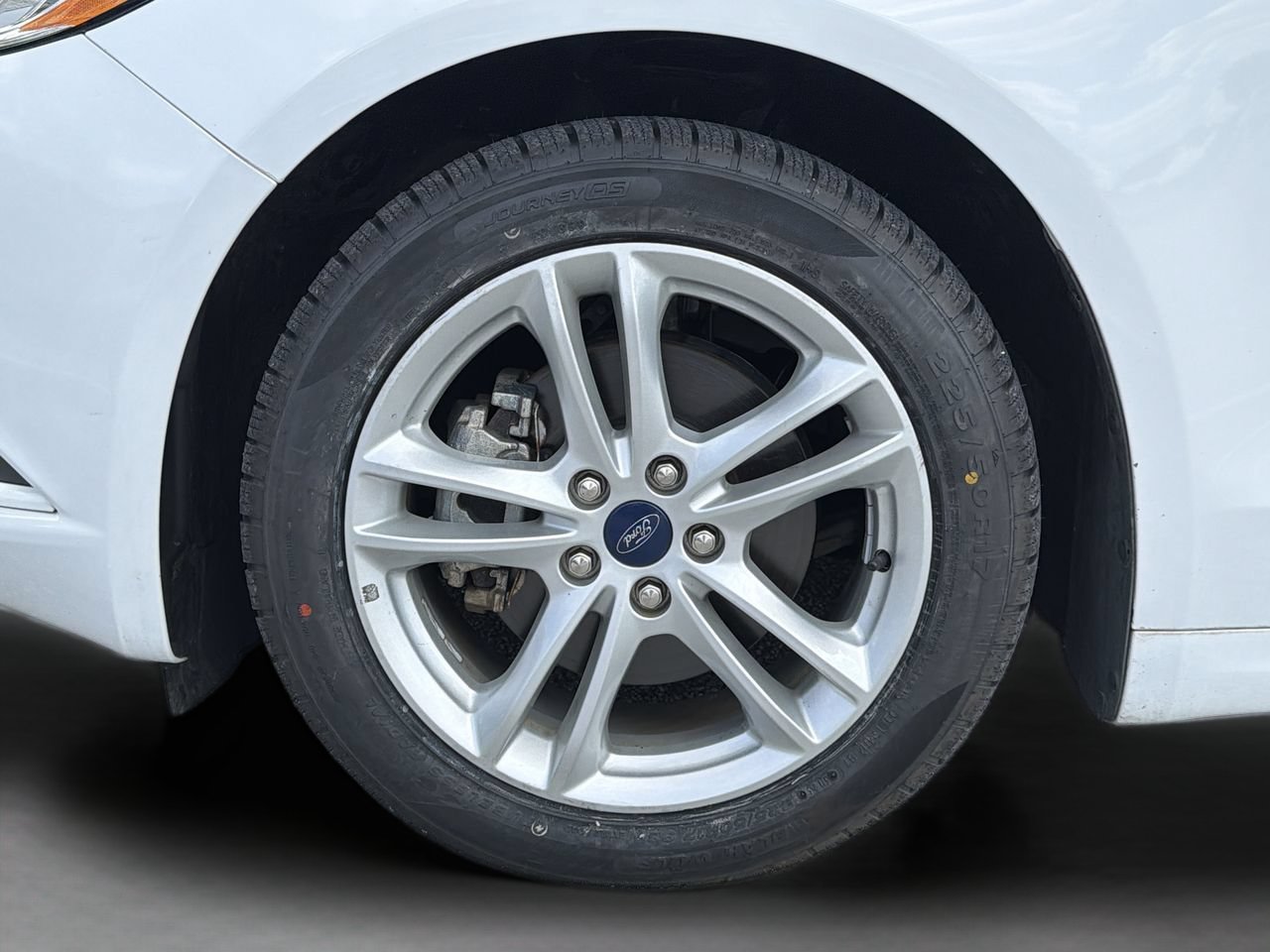 Used 2018 Oxford White Ford S image 31