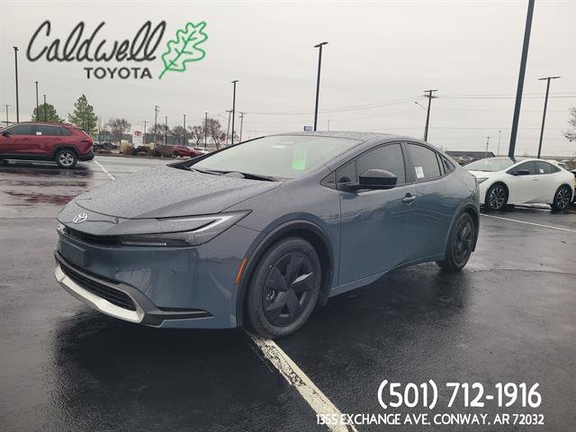 2026 Toyota Prius SE's photo