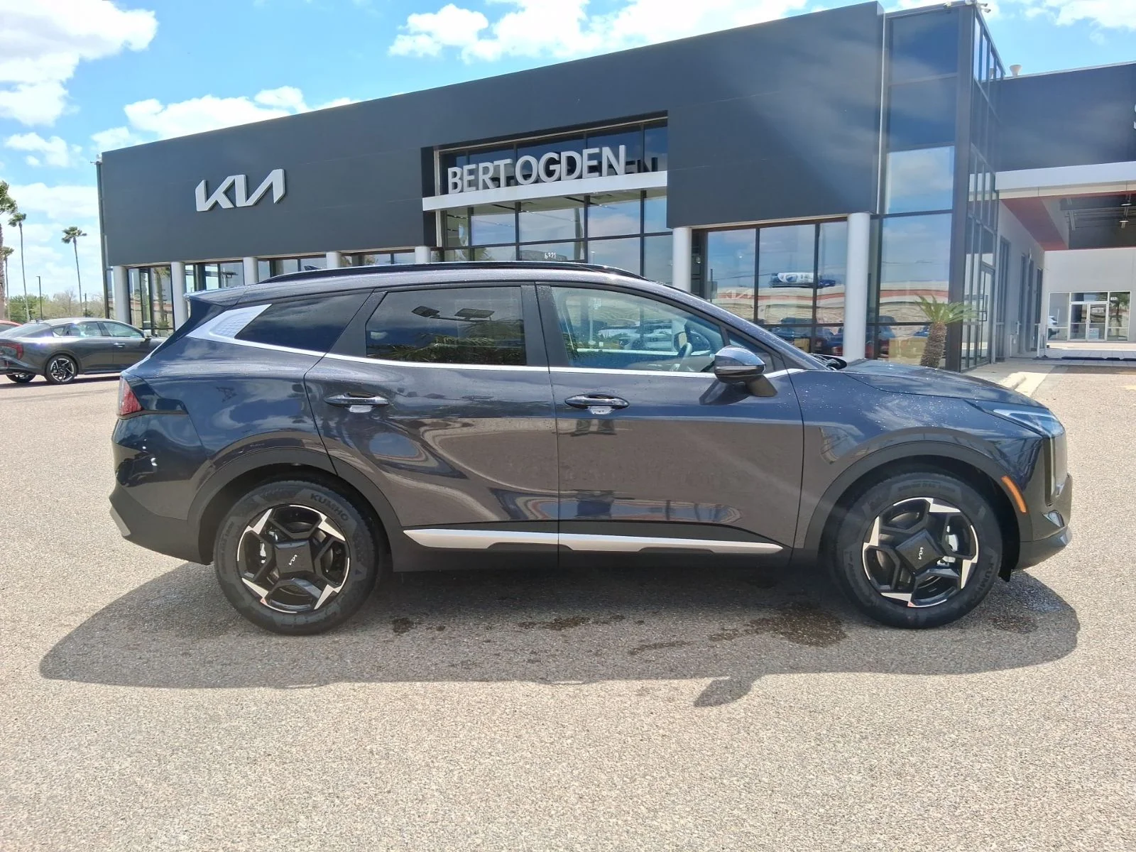 New 2026 Gray Kia EX image 3