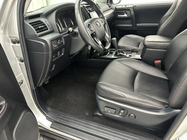 2021 Toyota 4Runner Venture - Photo 11