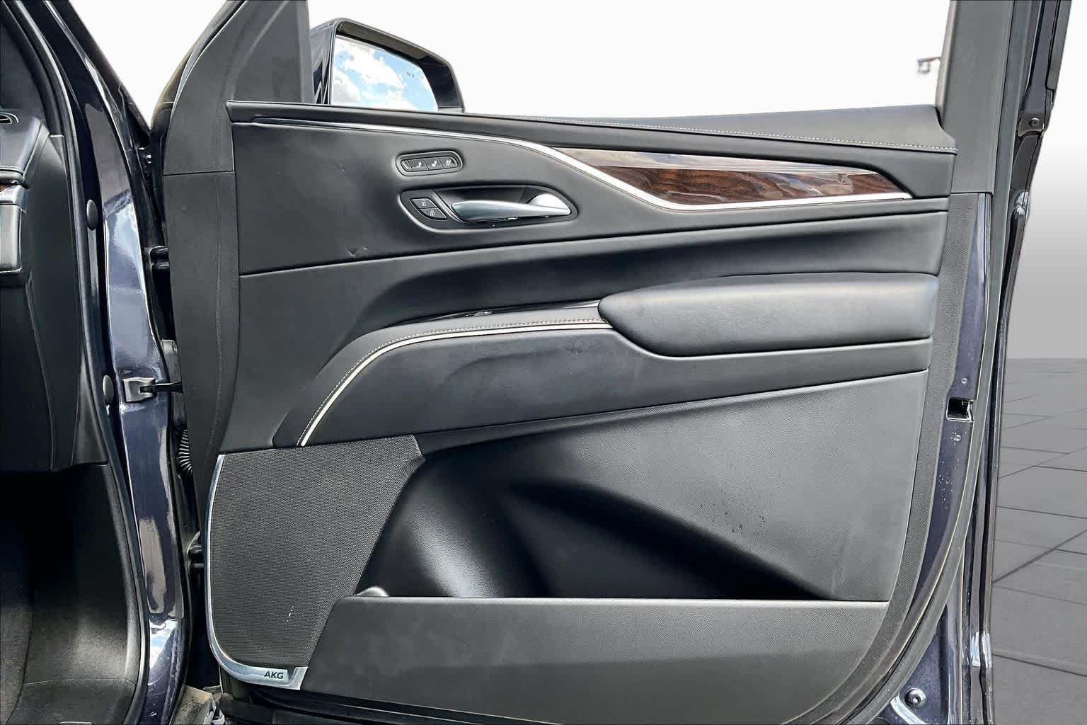 Used 2022 Galactic Gray Metallic Cadillac Premium Luxury Platinum image 21