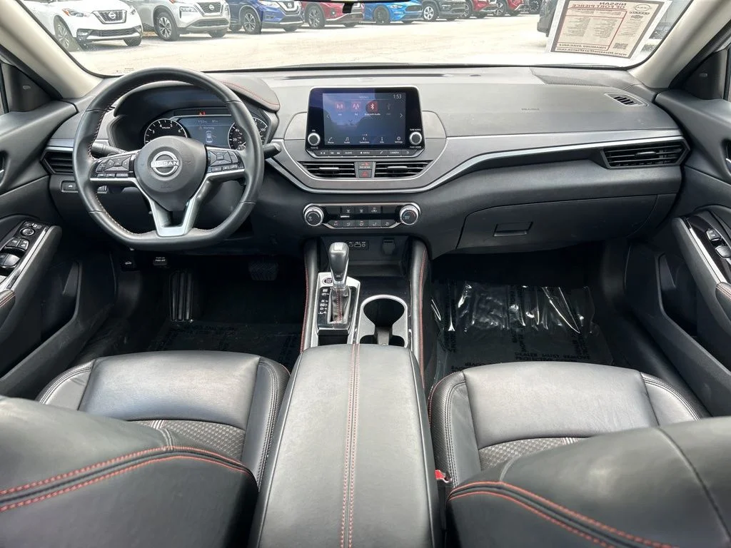 Used 2025 Brilliant Silver Metallic Nissan 2.5 SR image 12