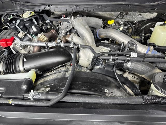 Used 2024 Gray Ford Lariat image 9