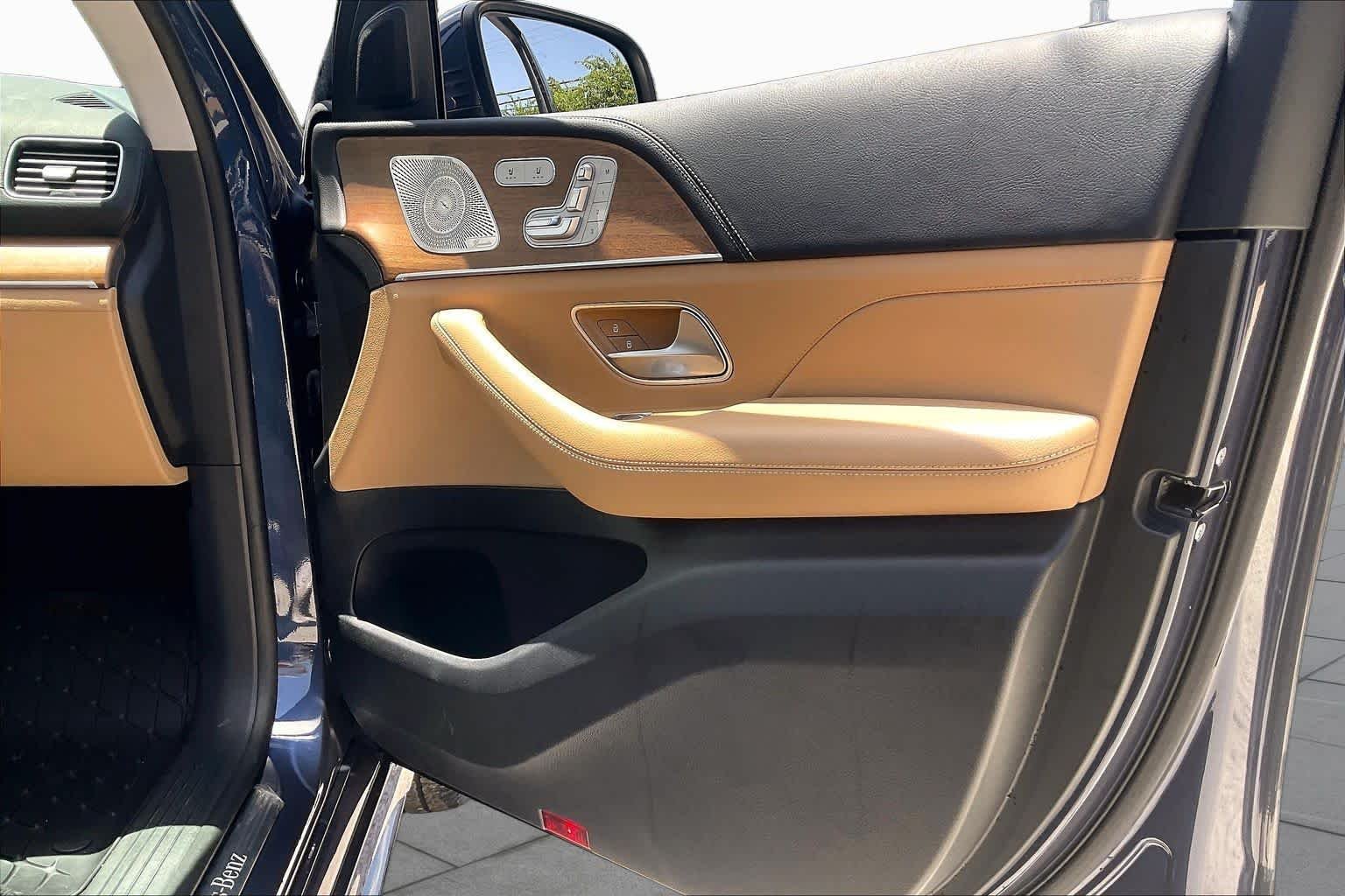 Used 2024 Twilight Blue Metallic Mercedes-Benz GLE 350 image 22