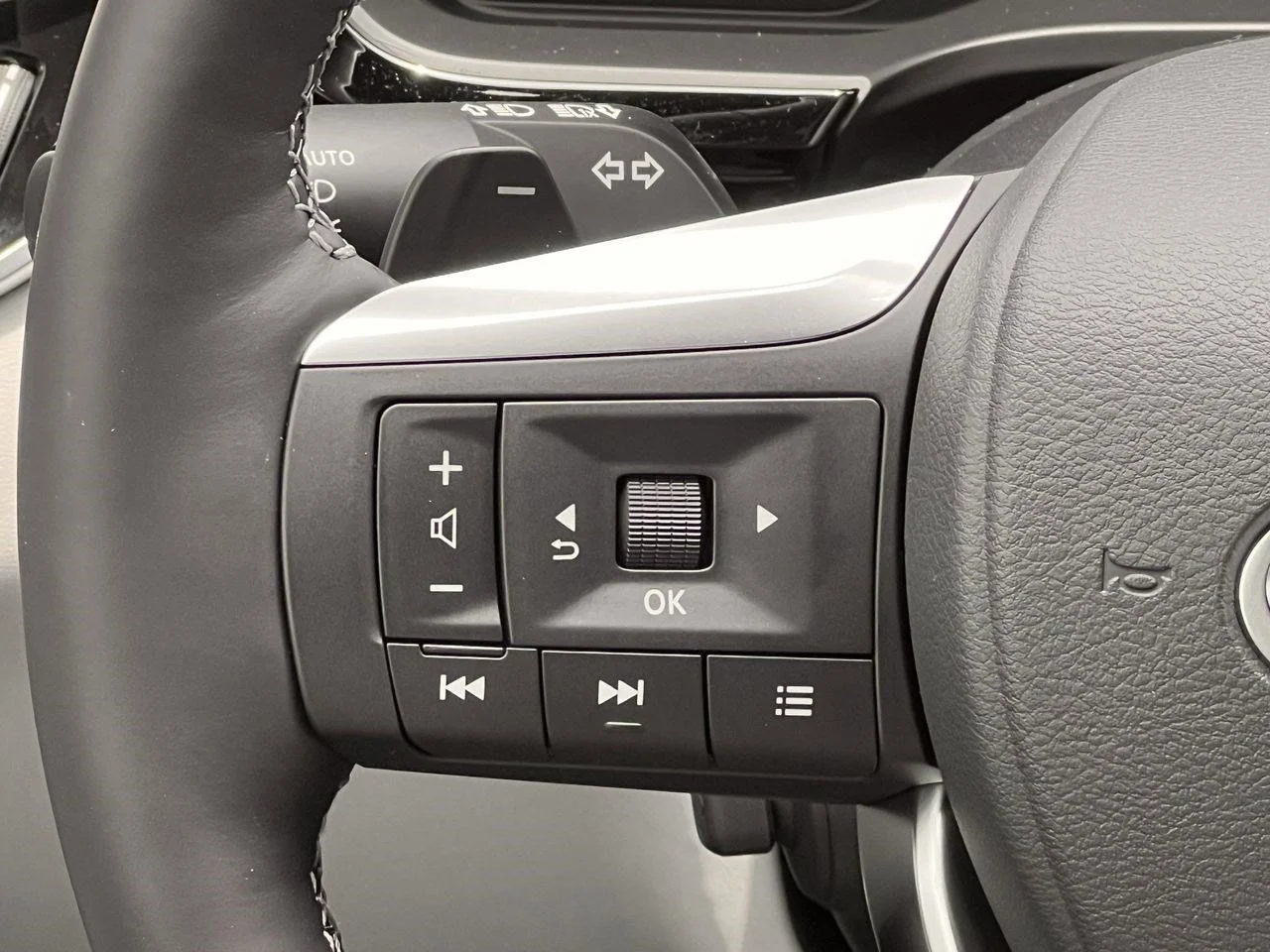 New 2027 MINERAL BLACK INFINITI Autograph AWD image 12