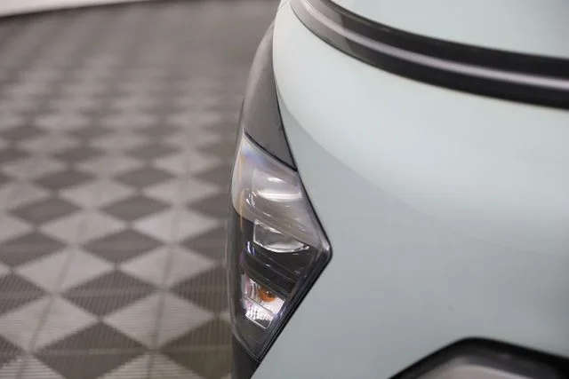 Used 2025 Green Hyundai SEL image 30