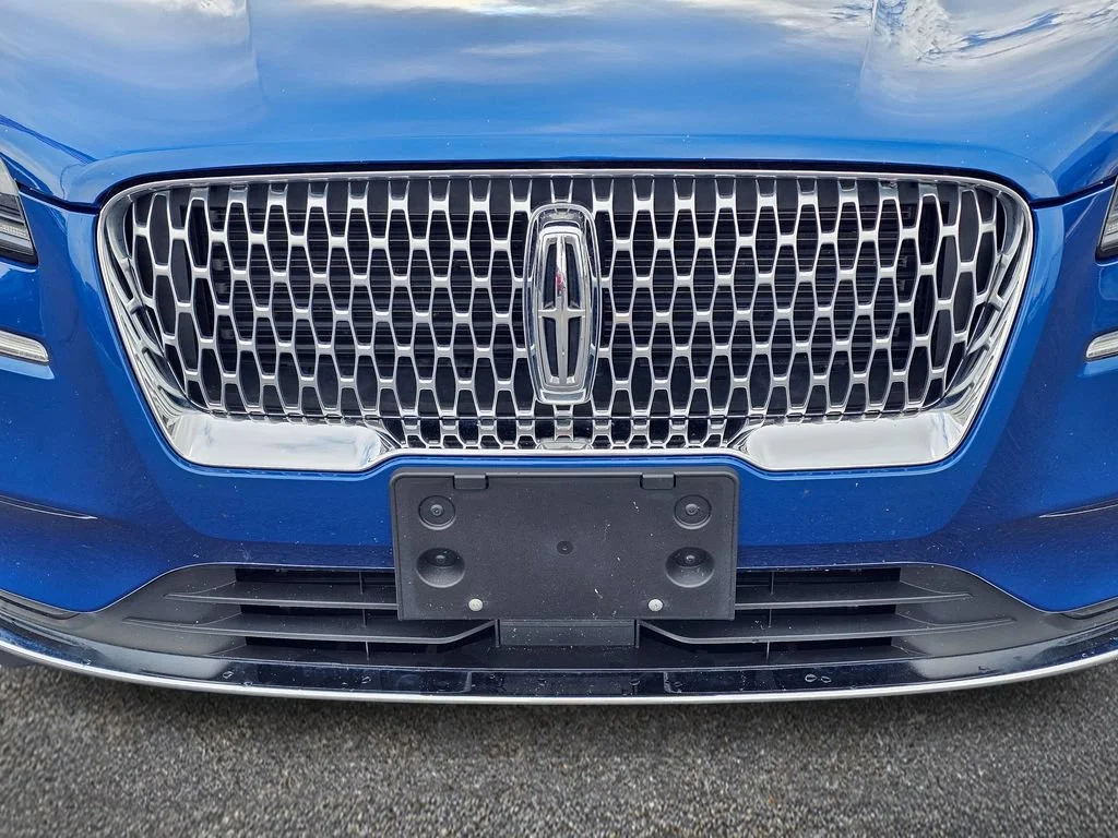 Used 2021 Artisan Blue Lincoln Standard image 3