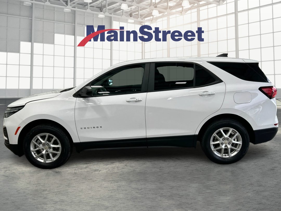 Used 2024 Chevrolet Equinox LS with VIN 3GNAXSEG2RL183054 for sale in Kansas City