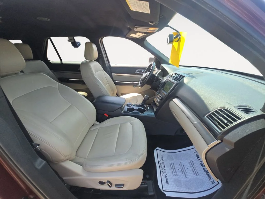 Used 2018 Red Ford XLT image 15