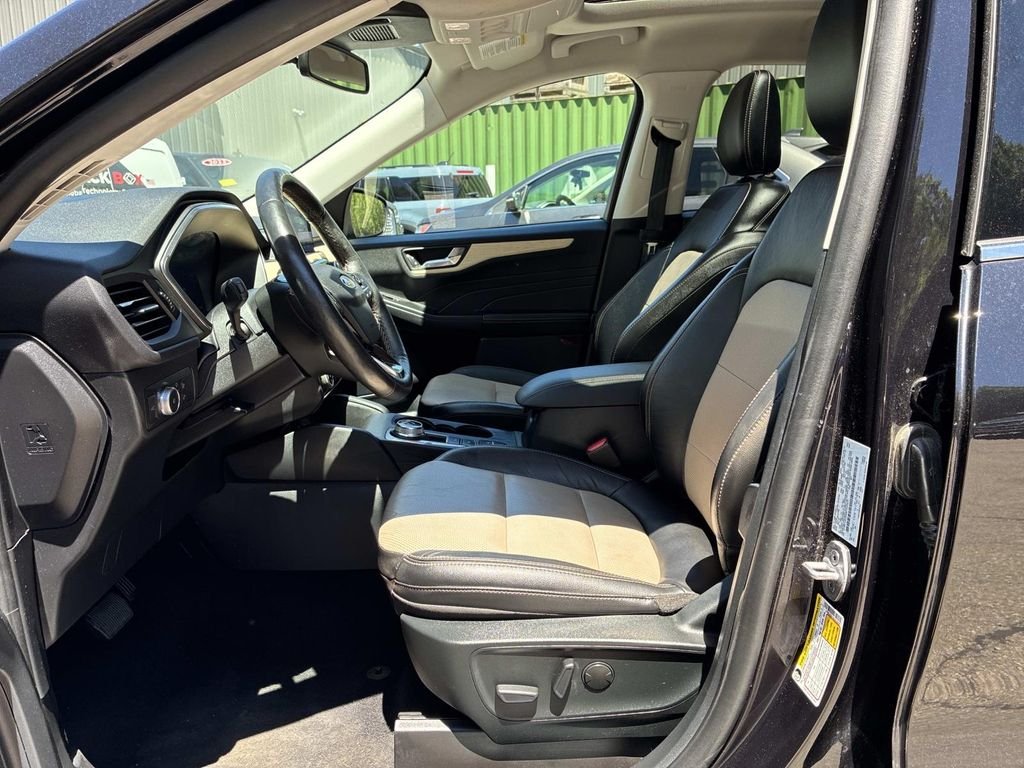 Used 2022 Black Ford Titanium image 22