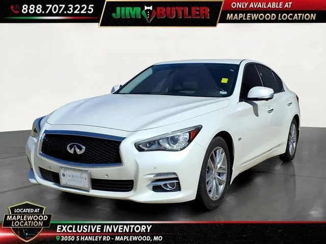 Used 2016  INFINITI 3.0t Premium image 1