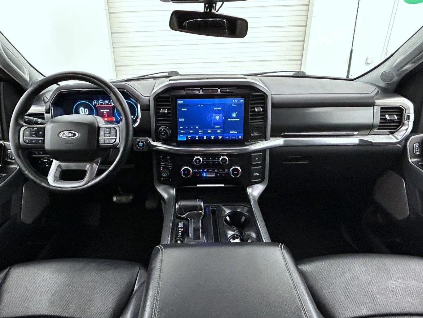 Used 2022 Silver Ford Lariat image 13