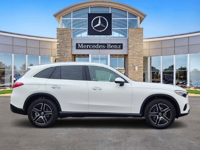 New 2027 Polar White Mercedes-Benz GLC 300 image 5