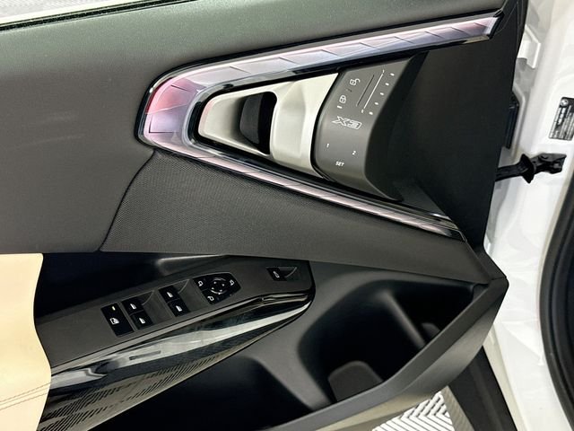 2026 BMW X3 30 - Photo 17